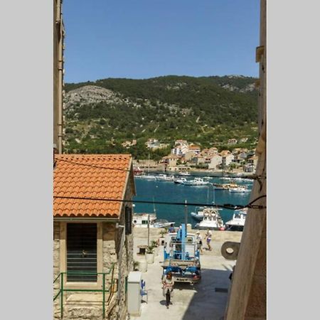 Apartment Esa Komiža Kültér fotó