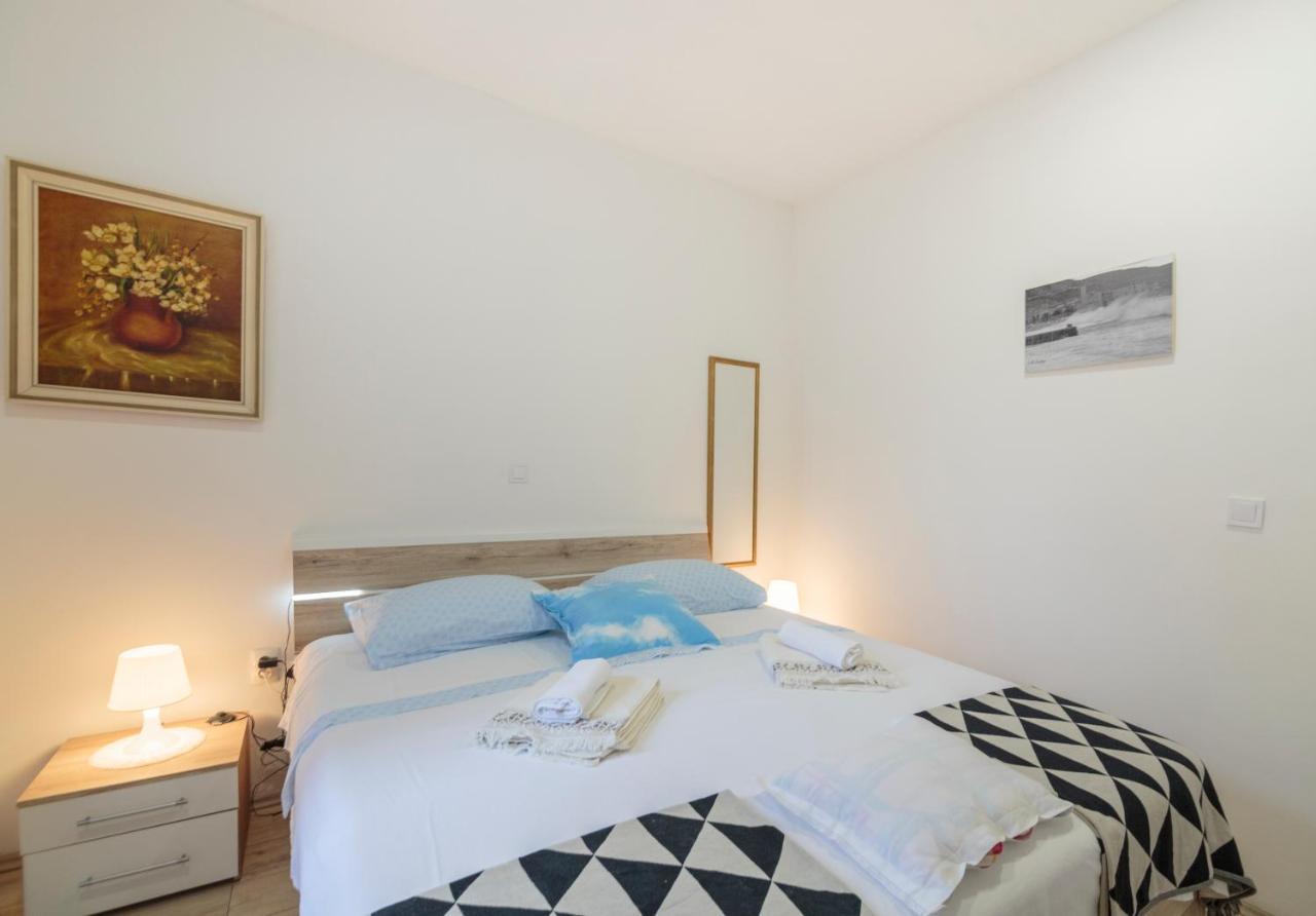 Apartment Esa Komiža Kültér fotó