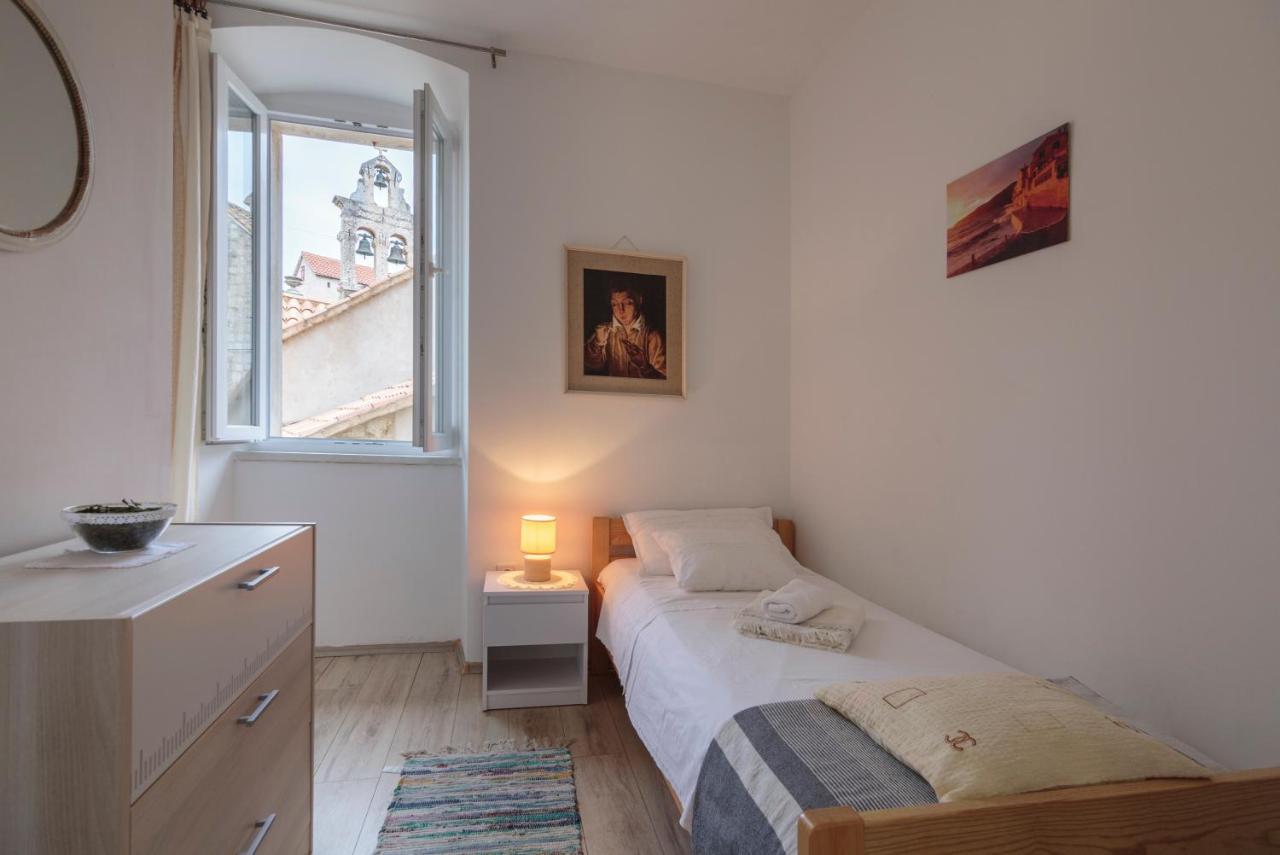 Apartment Esa Komiža Kültér fotó