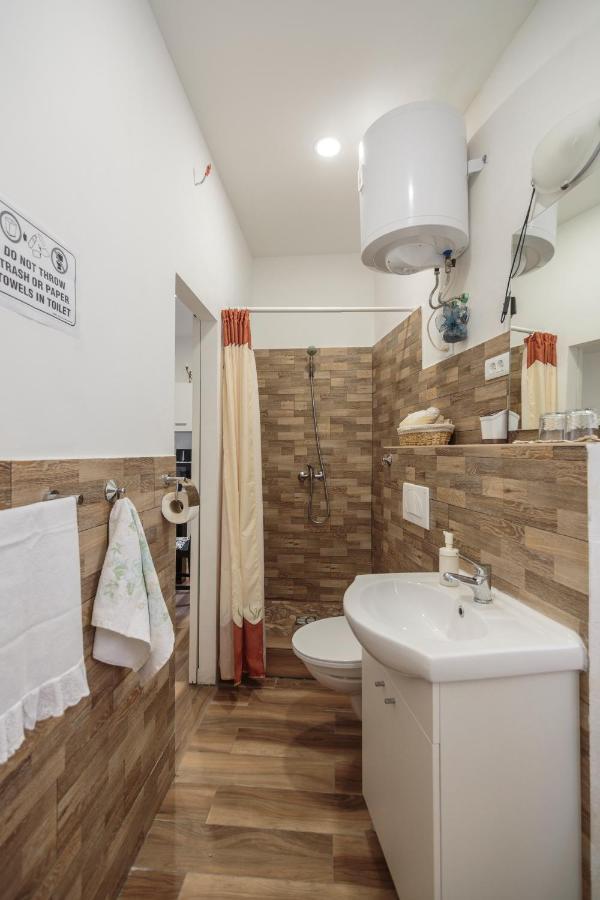 Apartment Esa Komiža Kültér fotó
